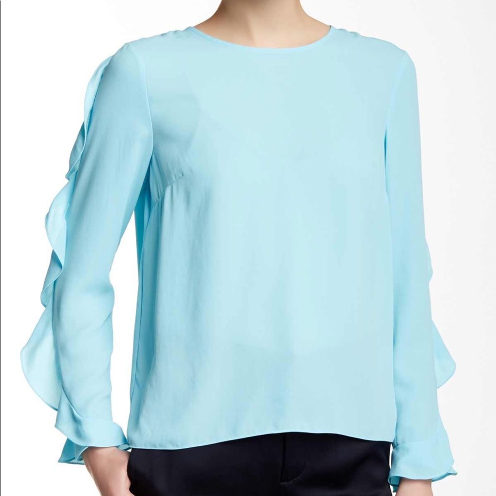 Cece by Cynthia Steffe Long sleeve button back top